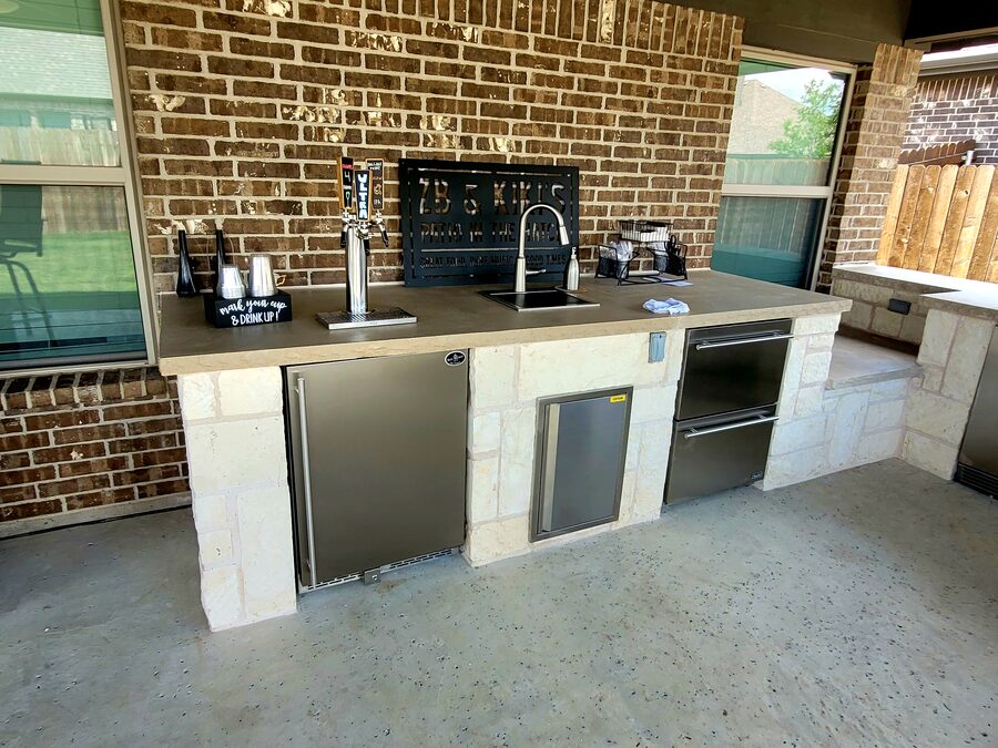 Custom outdoor kitchen built by Texas Patios Plus in south DFW