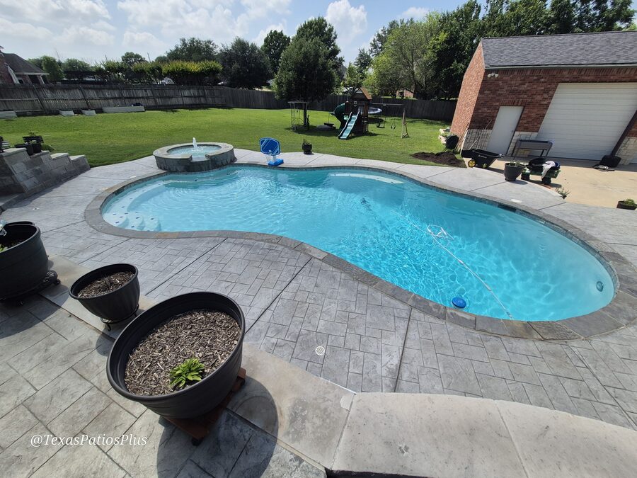 Custom pool built by Texas Patios Plus in south DFW